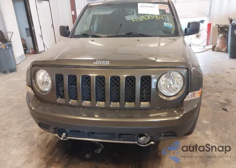 2016 Jeep Patriot High Altitude Edition из США, поврежденный, VIN 1C4NJRFB3GD597275